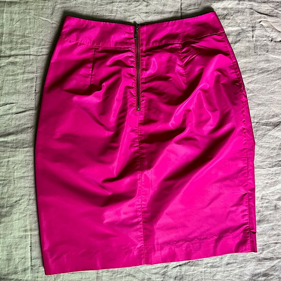 NWT - BANANA REPUBLIC Vibrant Fuchsia Skirt - Picture 5 of 15